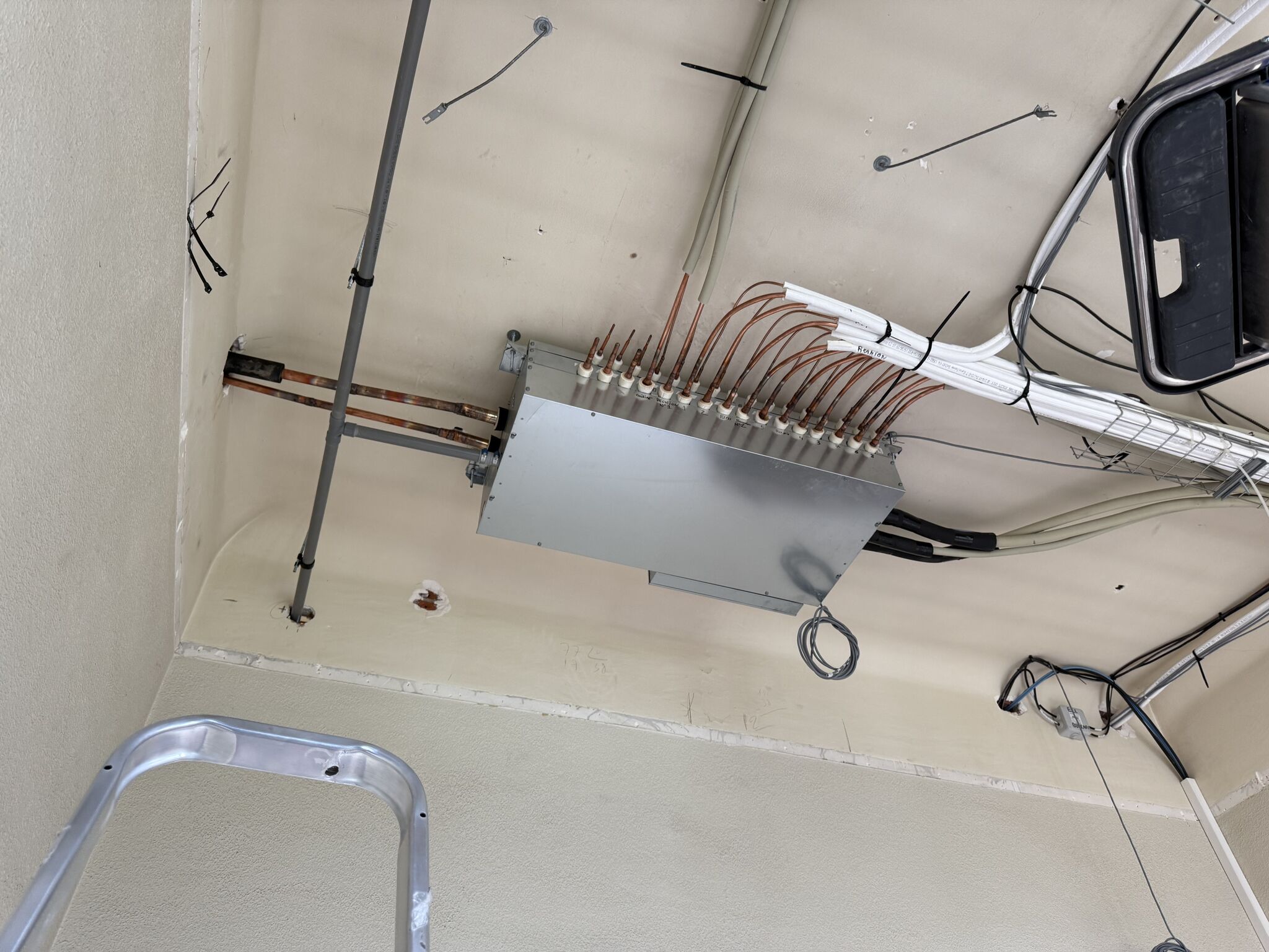 Installation de central de traitement de l'air et système de VRV et VMC dans les Yvelines