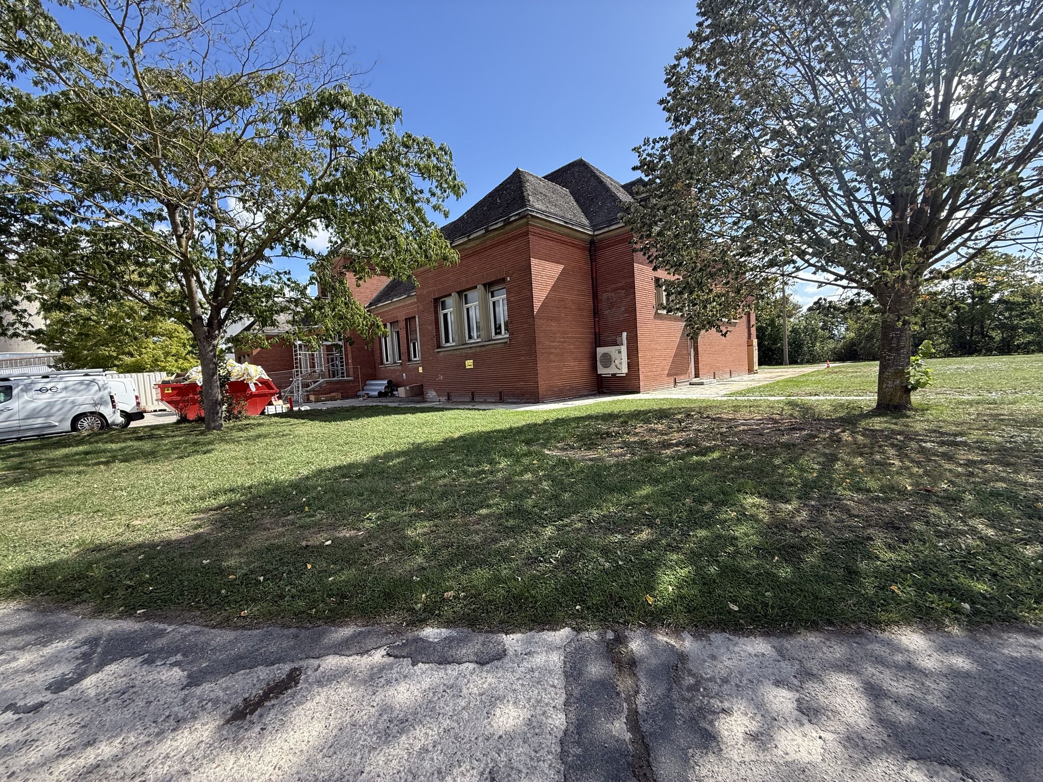 Climatisation de locaux tertiaires en VRV Mitsubishi dans les Yvelines image 2