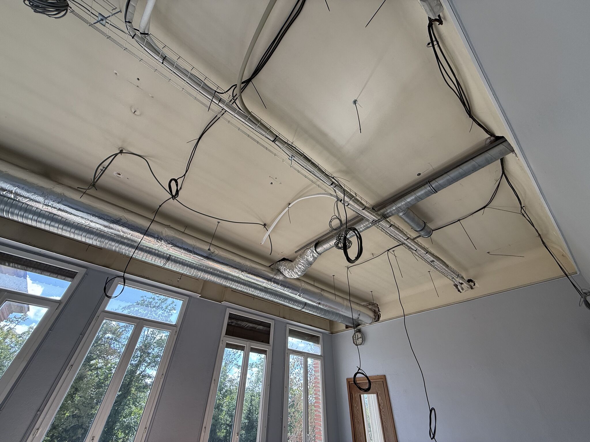 Climatisation de locaux tertiaires en VRV Mitsubishi dans les Yvelines image 10